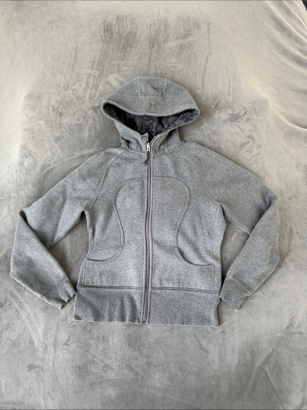 Lululemon women’s xs or girls large Hooded Zip-Up reversible sweatshirt